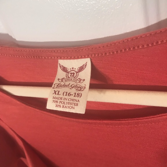 Top - Picture 2 of 3